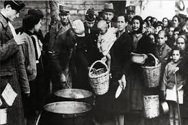 GiannisMpathas's tweet photo. Δεν θα ήταν ωραίο κάθε #28ηΟκτωβριου να βγαίνει λίστα με μαυραγορίτες που έκαναν περιουσίες και τώρα τα σόγια τους μιλούν για αντίσταση; https://t.co/zLPfjRD0b4