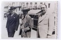 pcmaside's tweet photo. Un dia como hoxe recordar este trio: Ano de 1953...
#ROPedrayo
#CMaside
#ACunqueiro https://t.co/E3JwDiNoBF