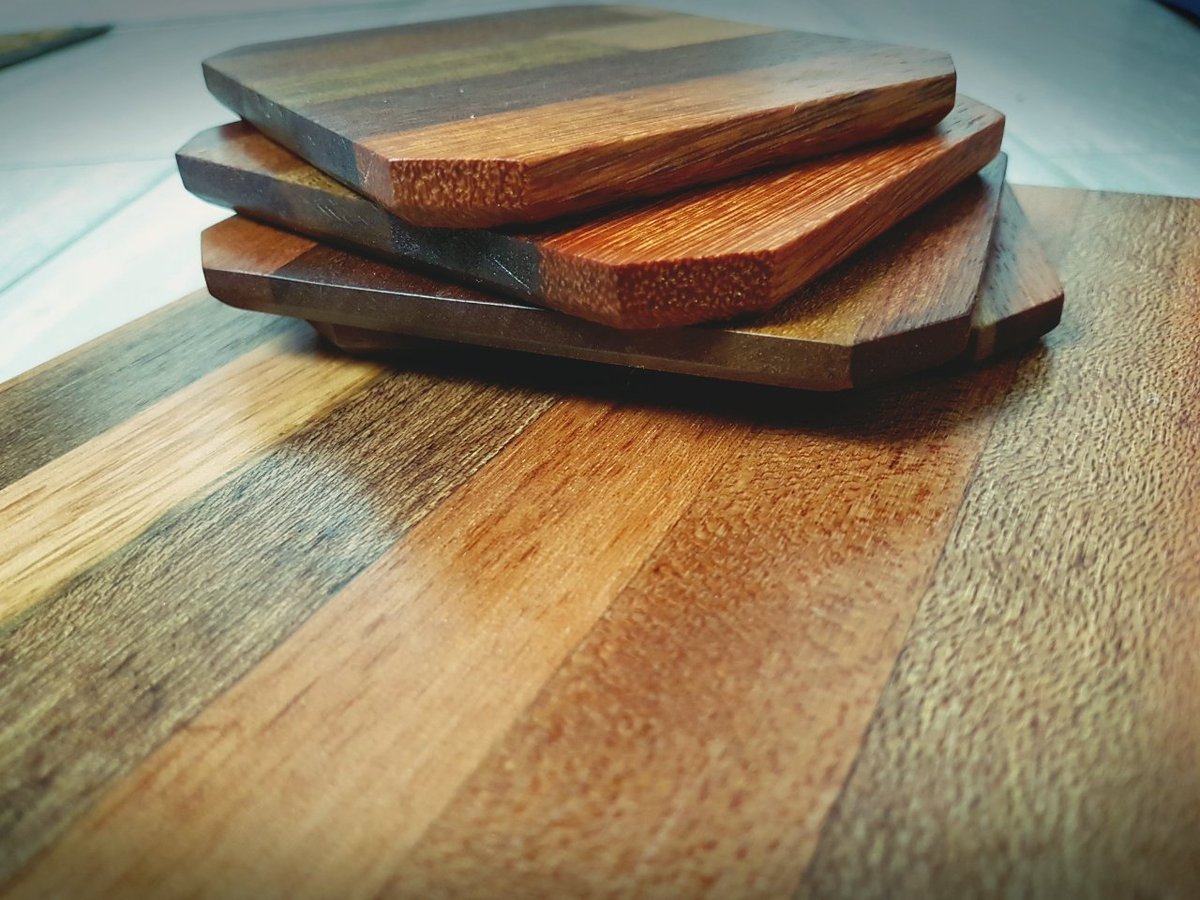 CasualDIY's tweet photo. #woodworking #woodworkinguk #handmade #cheeseboard #coasters #servingboard #eatwithstyle #diy #scrapwoodideas #christmasgift
Quick project, cheese board and matching 4 coasters. Check out my BIO for link to my YouTube channel for the build video. https://t.co/l3yTIoQYgi