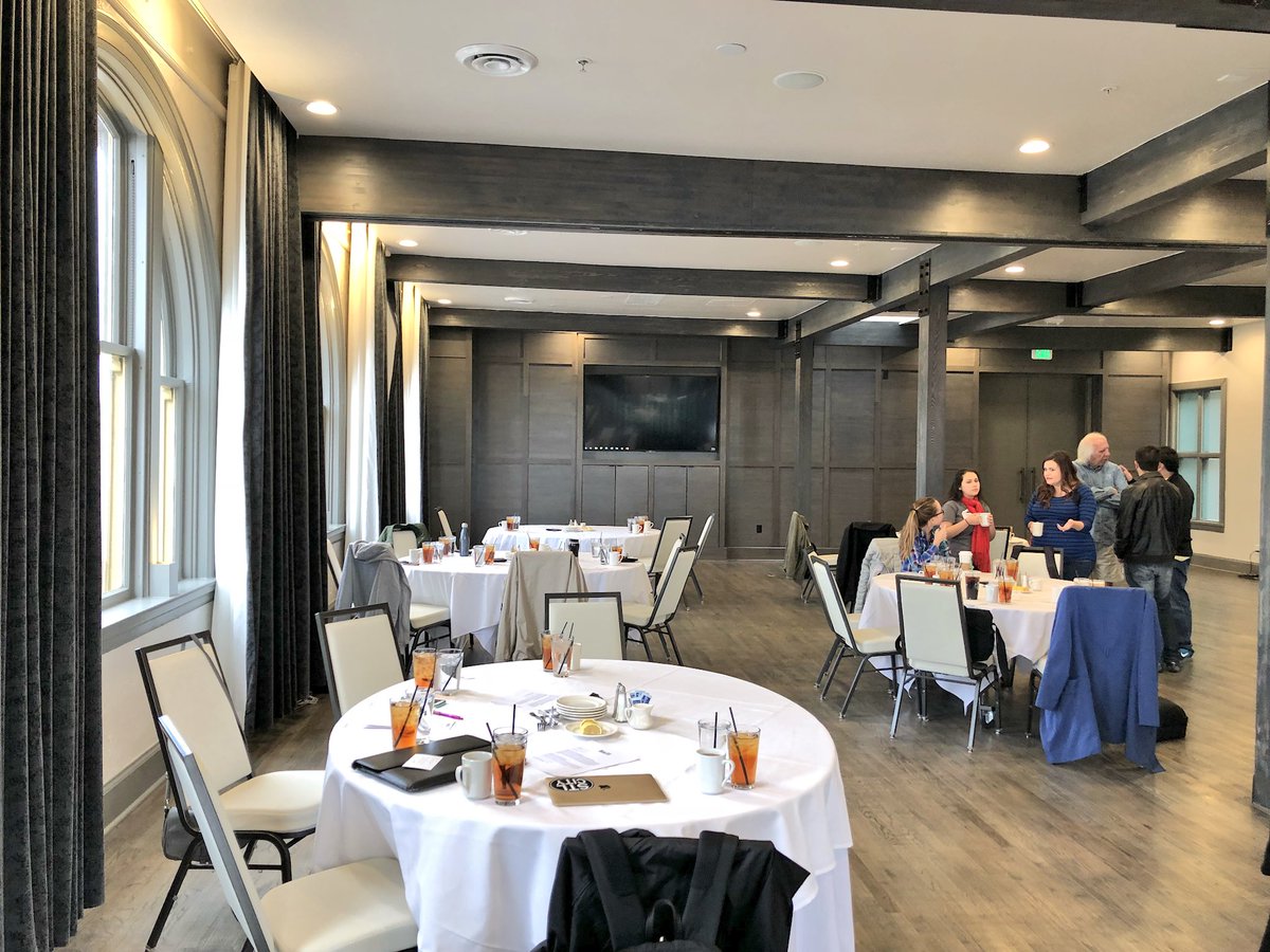 unaccompflyer's tweet photo. Beautiful views from #MiniBACON in Colorado Springs! https://t.co/nEHzqq5m2I