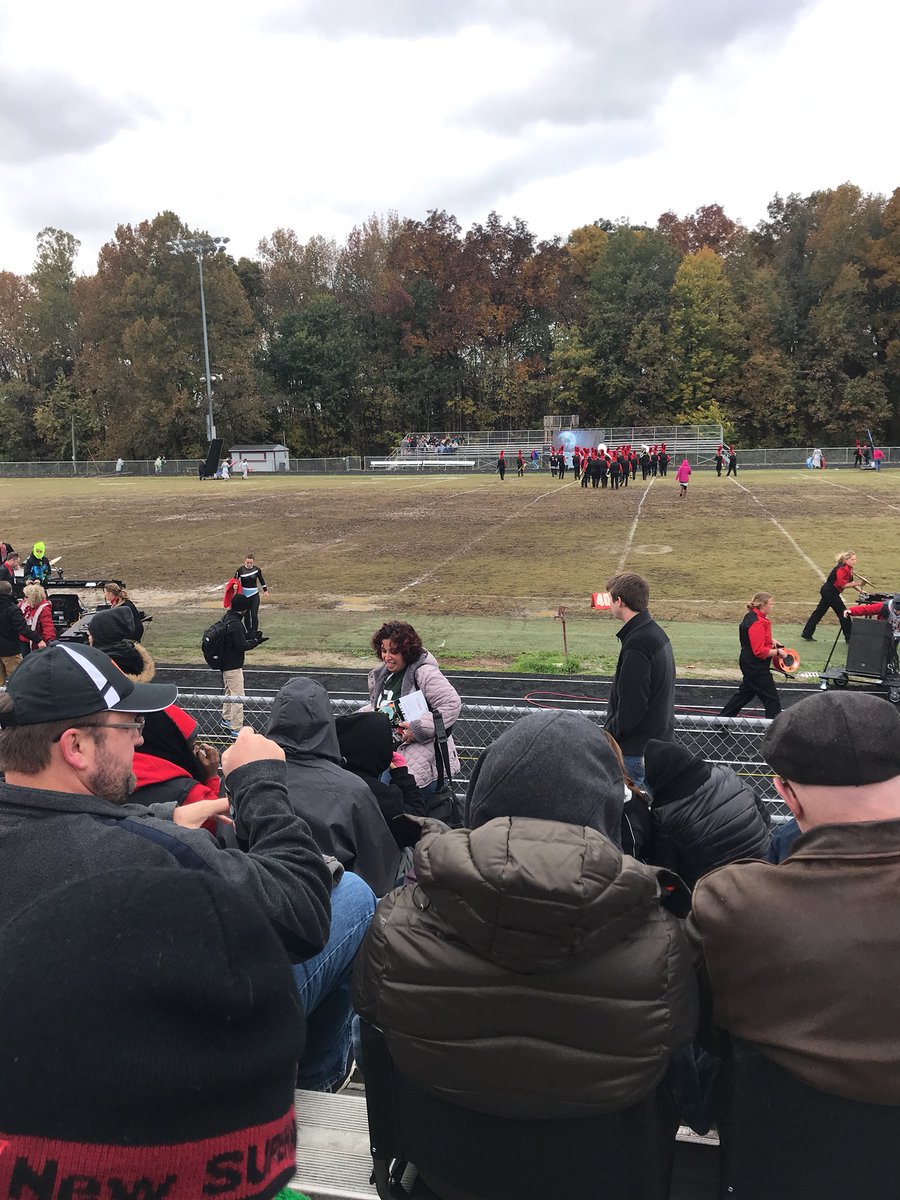 mary_spare's tweet photo. #KMEA you should be ashamed of yourself for allowing these kids to March on this field https://t.co/N2vETU3yDq