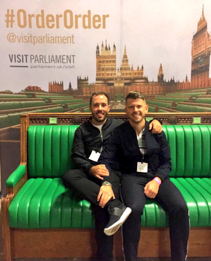 justjamiehooper's tweet photo. Fab night in #Westminster for the #PrideAtNight tour, thanks so much @VisitParliament!! Amazing to see how far we have come! β€οΈπ³οΈβπ #LGBT https://t.co/DZjeUVc9pC