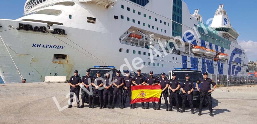 Los policías de Almería y El Ejido que defienden el orden constitucional en Cataluña <a href="/lavozdealmeria/">La Voz de Almería</a>