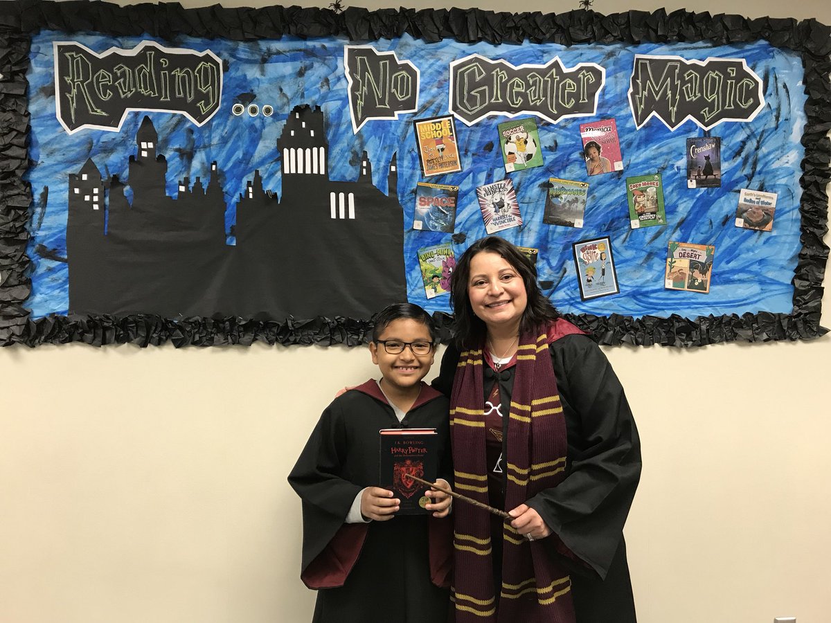 thereadingbears's tweet photo. I had a special visitor today: Adrian! He loves Harry Potter as much as I do! Adrian was @boonelementary last year β€οΈ #FFTFellow2017 https://t.co/PzauO6WG2x