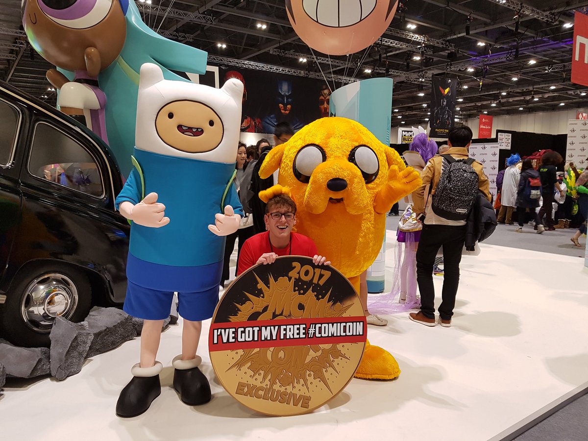 mint_office's tweet photo. Finn & Jake have their Comicoin!
@CNUKTweets @MCMComicCon #comicoin #comic #mcmldn17 https://t.co/K2rtiS7Vto