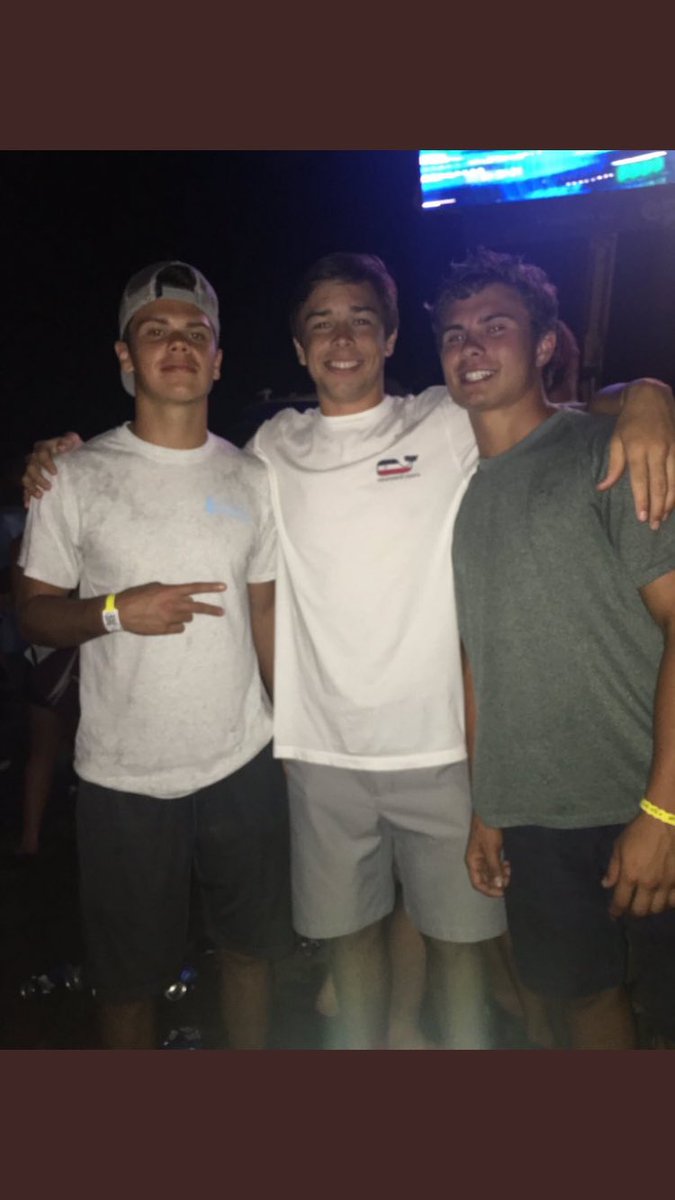carson_sherrill's tweet photo. Happy birthday brother!! Hope its a good one👌🏼 #OGQB1 https://t.co/afFkGYe4TU
