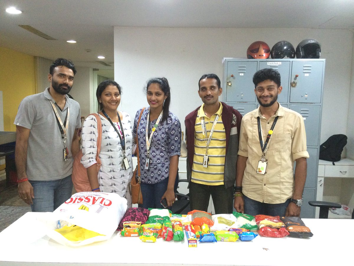 vanitha1189's tweet photo. We believe in sharing and helping @LifeatMphasis @MphasisCareers #JoyOfGiving @BenSubbarao @Ashwilsalins @deepakraj4030 https://t.co/cjlzx62rOJ