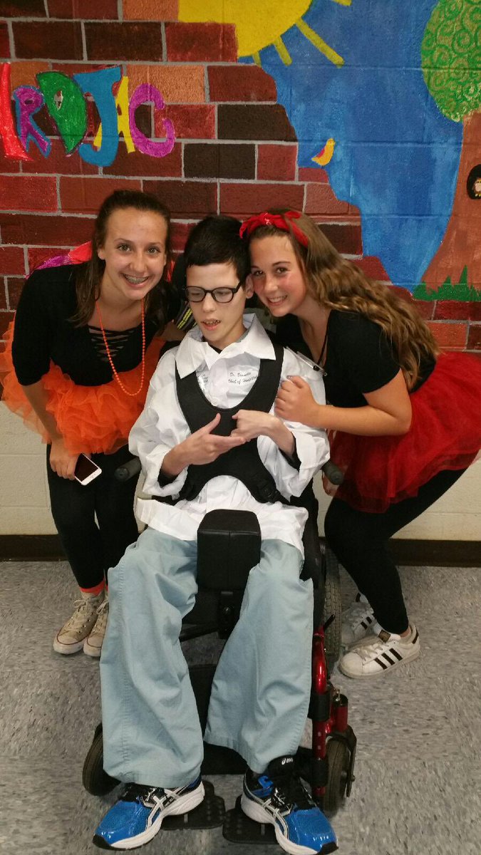 KellyBru3's tweet photo. 1st dance for our hero was a huge success. Thankful for such an inclusive school. #TRjHS #warriorpride ππ @sean_gilrein Thank you!! https://t.co/ebmjZNlbhI