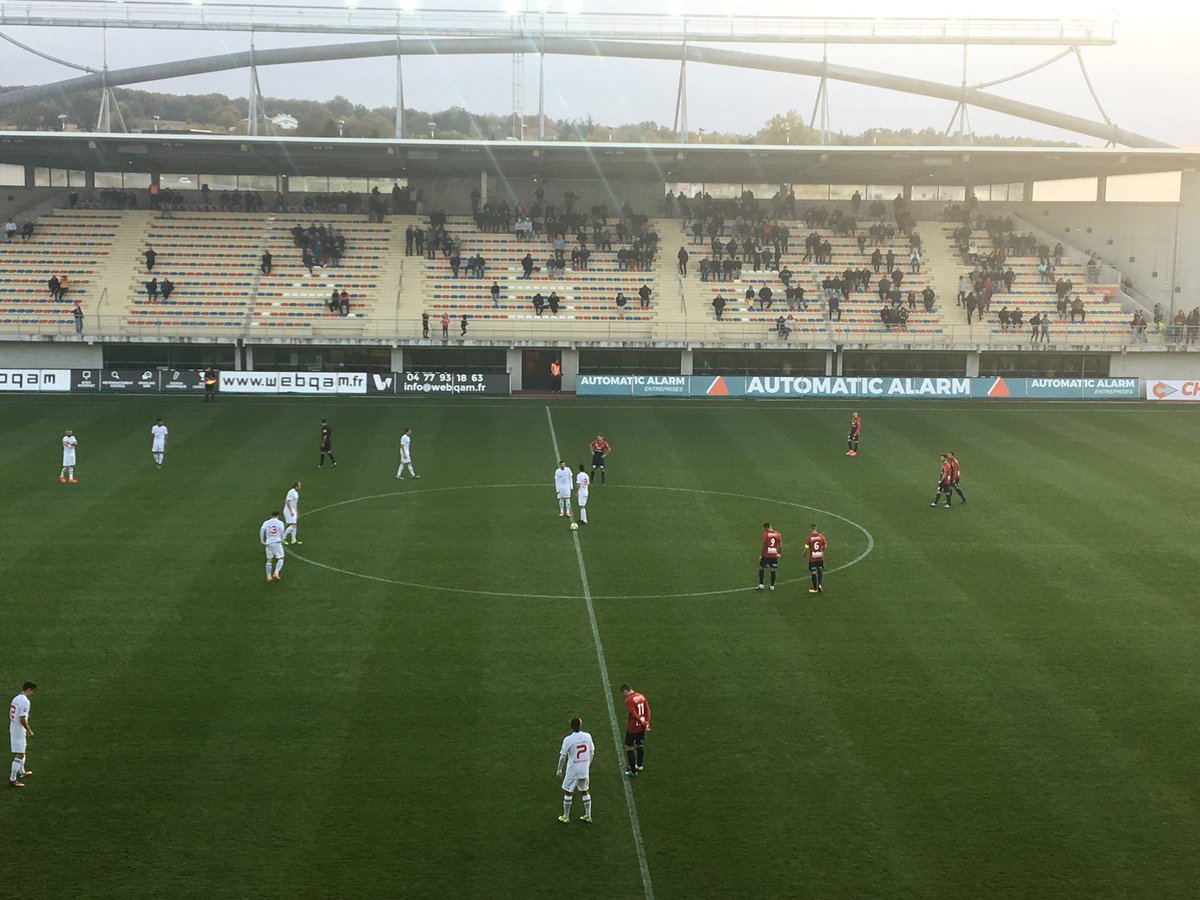 andrezieuxbthfc's tweet photo. #ASFFCA [0-0] 46' Début de la
seconde période à L'Envol Stadium avec un changement à Annecy Odru est remplacé par Poulain. #TeamASF🔴🔵 https://t.co/G2qeGFzaX5