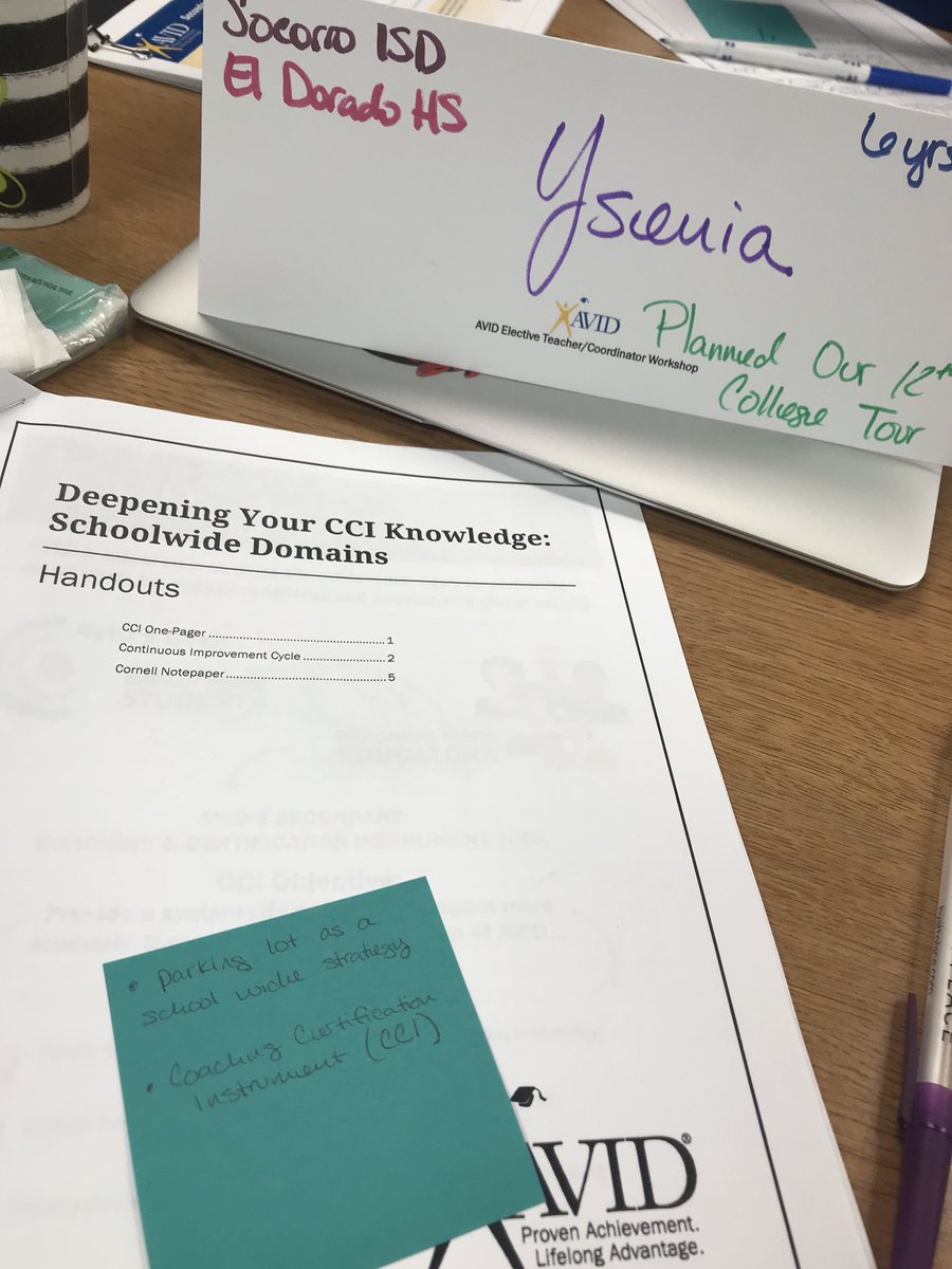 yvalencia_EHS's tweet photo. Excited for a Saturday with my fellow AVID peeps💙💛#AVIDAztecs #AVIDEmpowers #SISD_AVID https://t.co/Ifp0WcCp0n