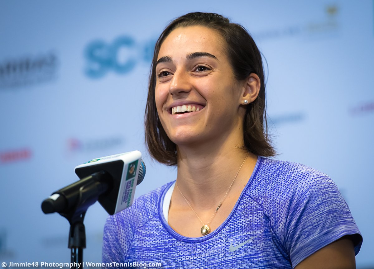 CAROLINE GARCIA - Página 29 DNPO3WrUIAAsROY