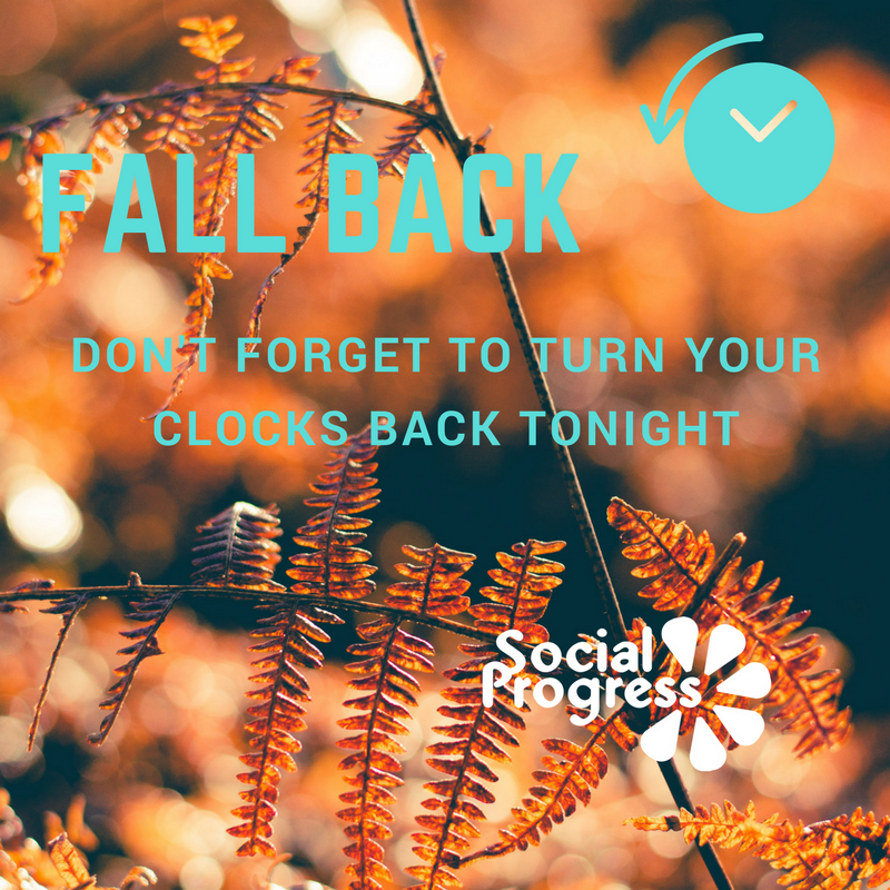 Don't forget to turn your clocks back this evening.. Who's looking forward to an  #ExtraHourInBed #ClocksGoBack 🕰️⏰