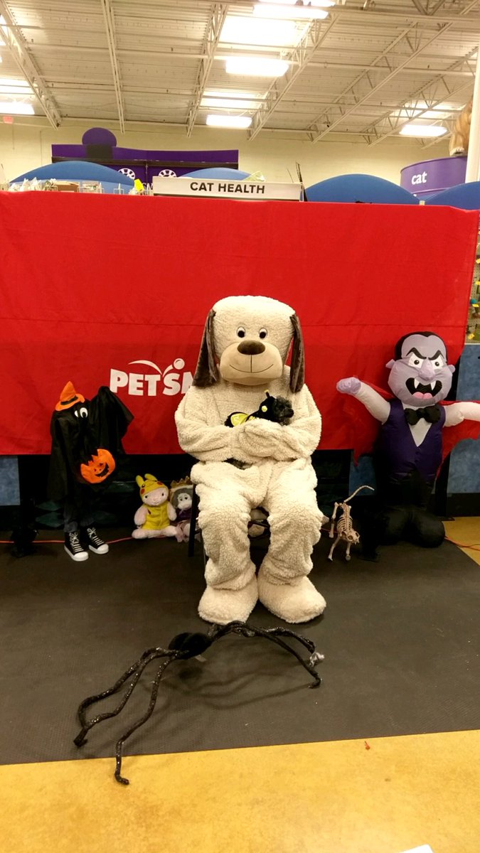Petsmart tweet media