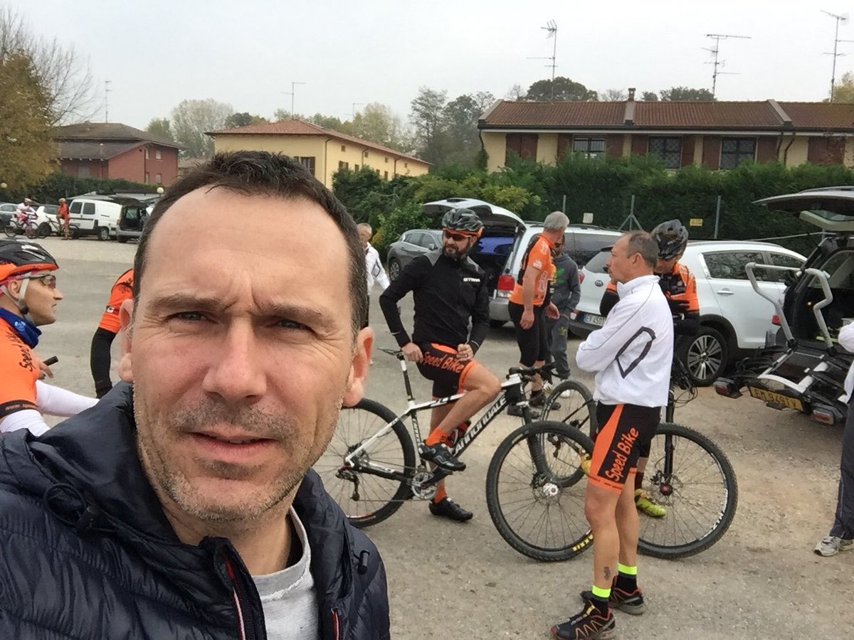 davide75speed's tweet photo. Gara sociale 2017.... peccato non essere in bici...😞😞😞😞 https://t.co/RDFqFamPXw
