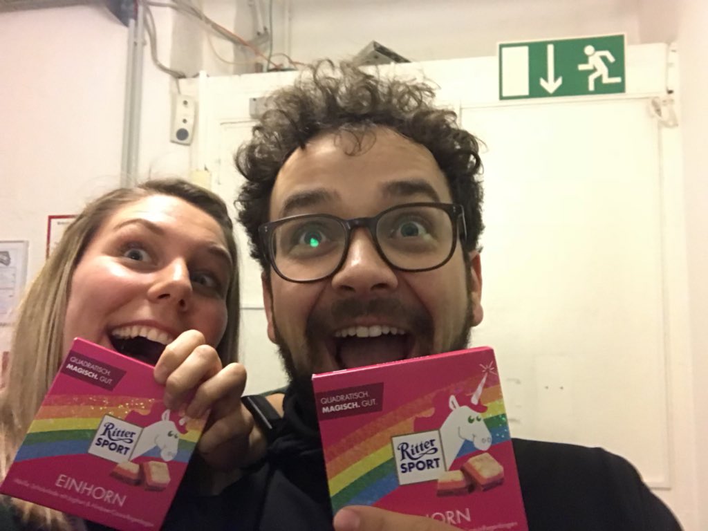 EFrmdr's tweet photo. @GluecksGlukose Juhuuuu! #geteiltwirdnicht #glittersport #ccb17 https://t.co/tbF0b9hv6Y
