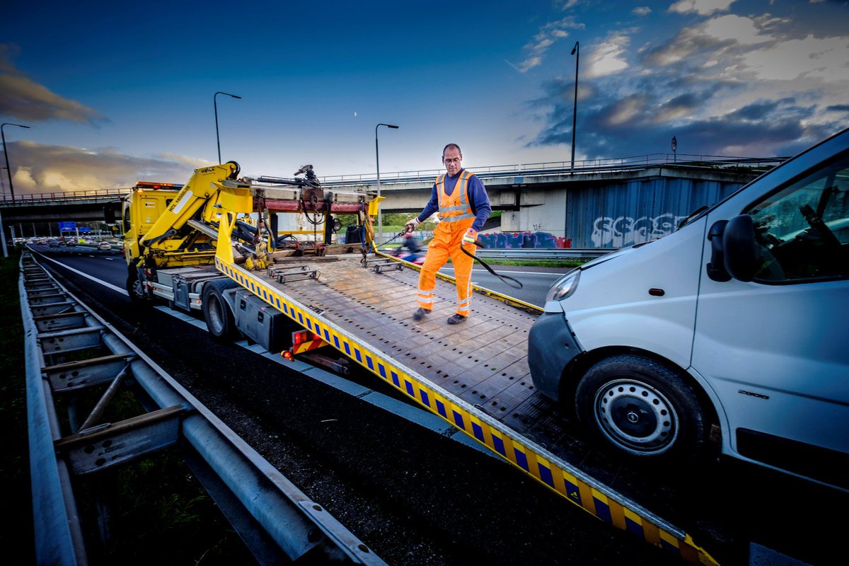Opnieuw een record aantal bergingsopdrachten in 3e kwartaal 2017. Stijging van 4% met vorig kwartaal en 9% tov Q3 in 2016. Gemiddelde aanrijdtijd voor alle bergingen bedroeg 13:14 min (11:36 met filecorrectie).
bit.ly/drukkkk