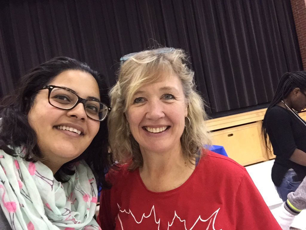 MiriamWeickert's tweet photo. Never know who you'll see @Royal_Orchard @msjbhamra https://t.co/TTVP7xphUS