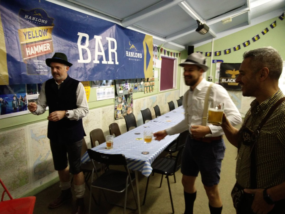 D_Packer's tweet image. Heavitree Beer 🍺 festival! And so it begins, the ring and hook game, smug Neil does it on his 2nd attempt!  #HBF17