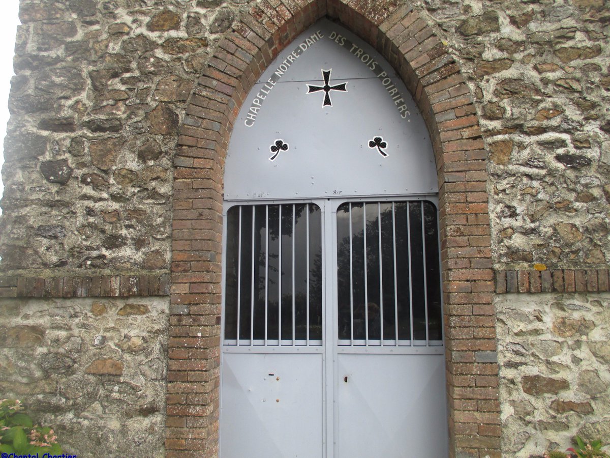 CHANTALCCG's tweet photo. La Chapelle Notre-Dame-des-trois-Poiriers de #Voutré @lescoevrons @MayenneTourisme @EgliseLaval @fidelitemayenne https://t.co/tulfqykkf3