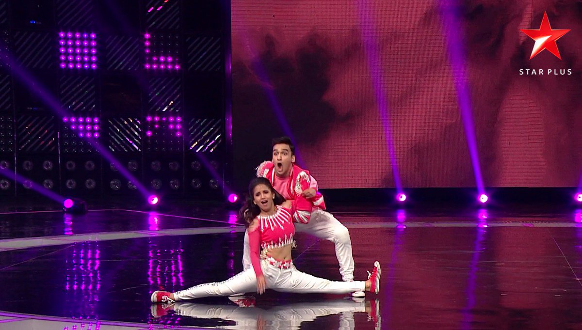 StarPlus's tweet photo. Which performance left you speechless? RT for Faisal and Vaishnavi and Like for Preeti and Piyush. @remodsouza @terencehere #DanceChampions https://t.co/sBM86rnmD2