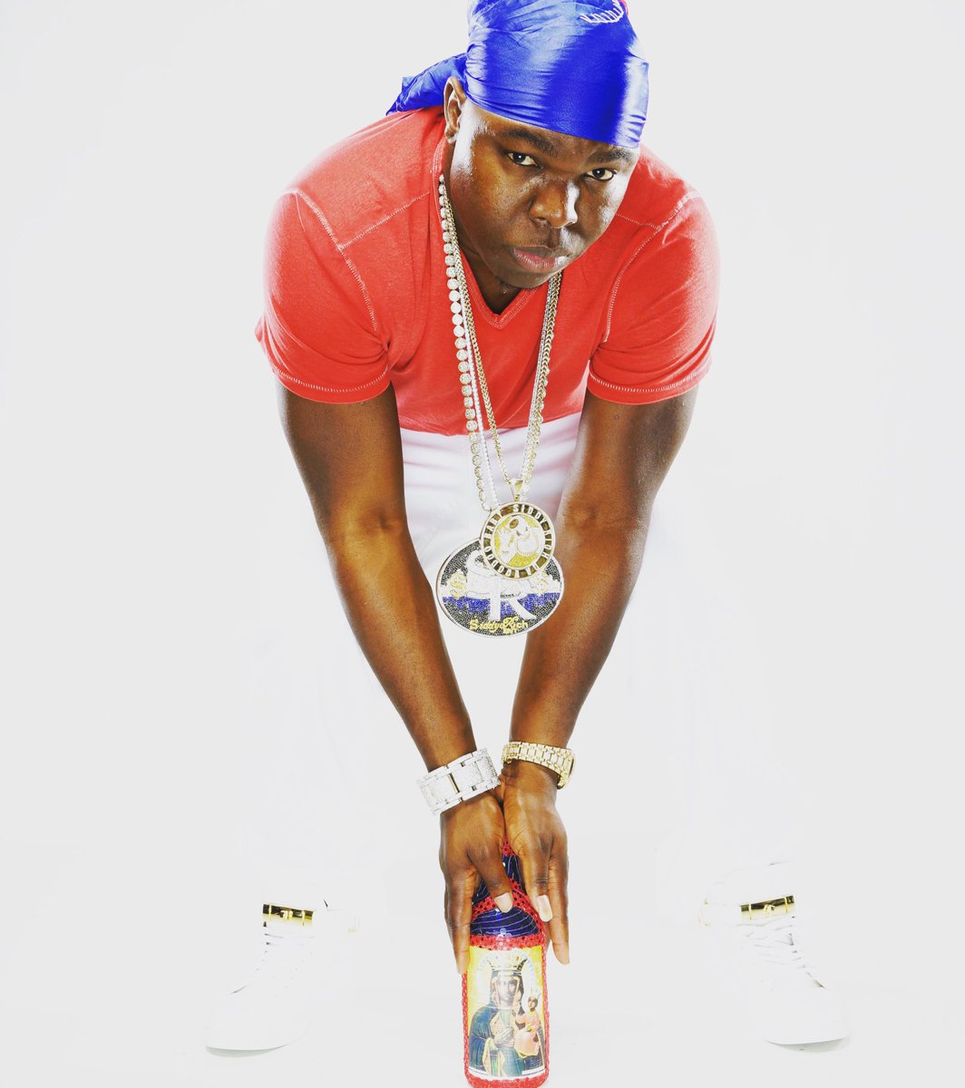 iamSiddyRich's tweet image. #floridawater the mixtape coming soon prod by @BEATSTARZ ft going for the low. #str8likedat #voodoomusic #voodoogang #vmiam
