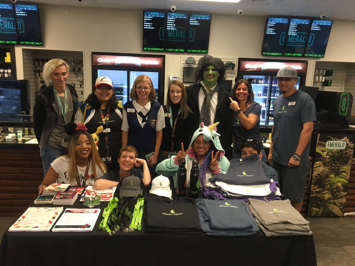 DreamSteamAZ's tweet photo. Good morning from @EmeraldArizona in Gilbert and Phoenix! Throw your costume on and head on over for BOGO deals on Dream Steam! #Prop203 https://t.co/YmNevist7Y