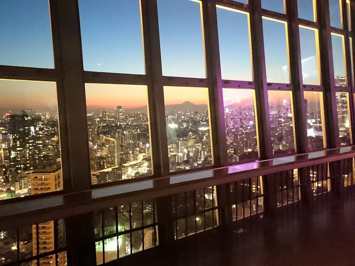 CielElric's tweet photo. Mt. Fuji shot from Tokyo Tower. 

#nofilter #TokyoTower #MtFuji #ShibaKoen #Minato #Tokyo #Japan #throwback #Sony #Z3 https://t.co/2Yf1YAgeqM
