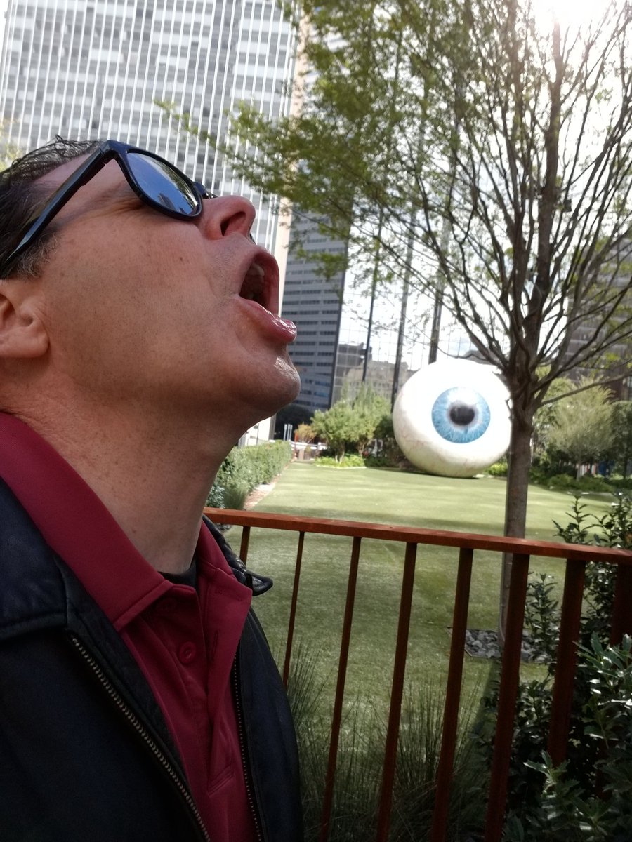 Missing homecoming at <a href="/UofSC/">University of South Carolina</a> but all eyes are on the #Gamecocks! Cockledoodledoo! #SpursUp #GoCocks