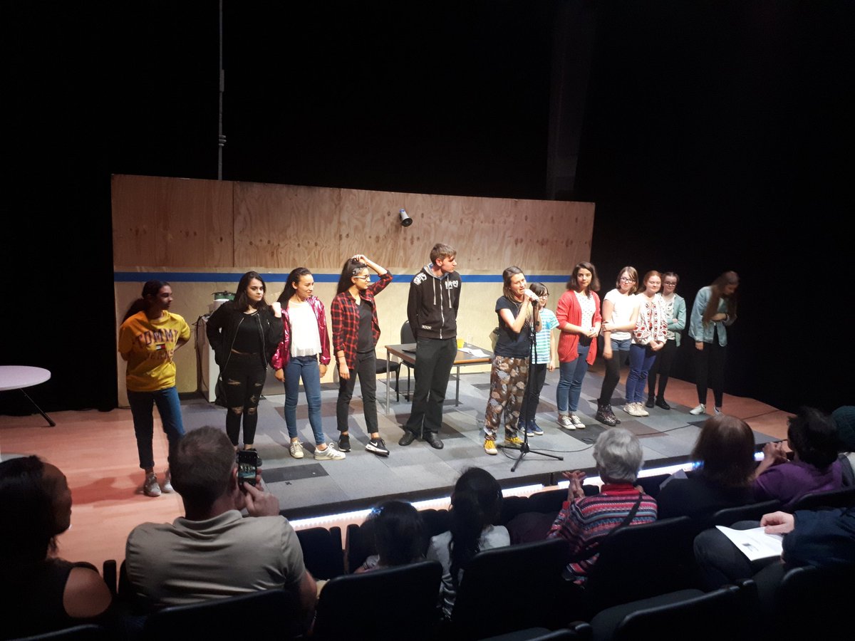 vriyait's tweet photo. Some brilliant writing by @jessgreenpoet's Young Writers Group including my daughter for #InsideOut17 at @CurveLeicester this afternoon. https://t.co/EYoQtTExZw