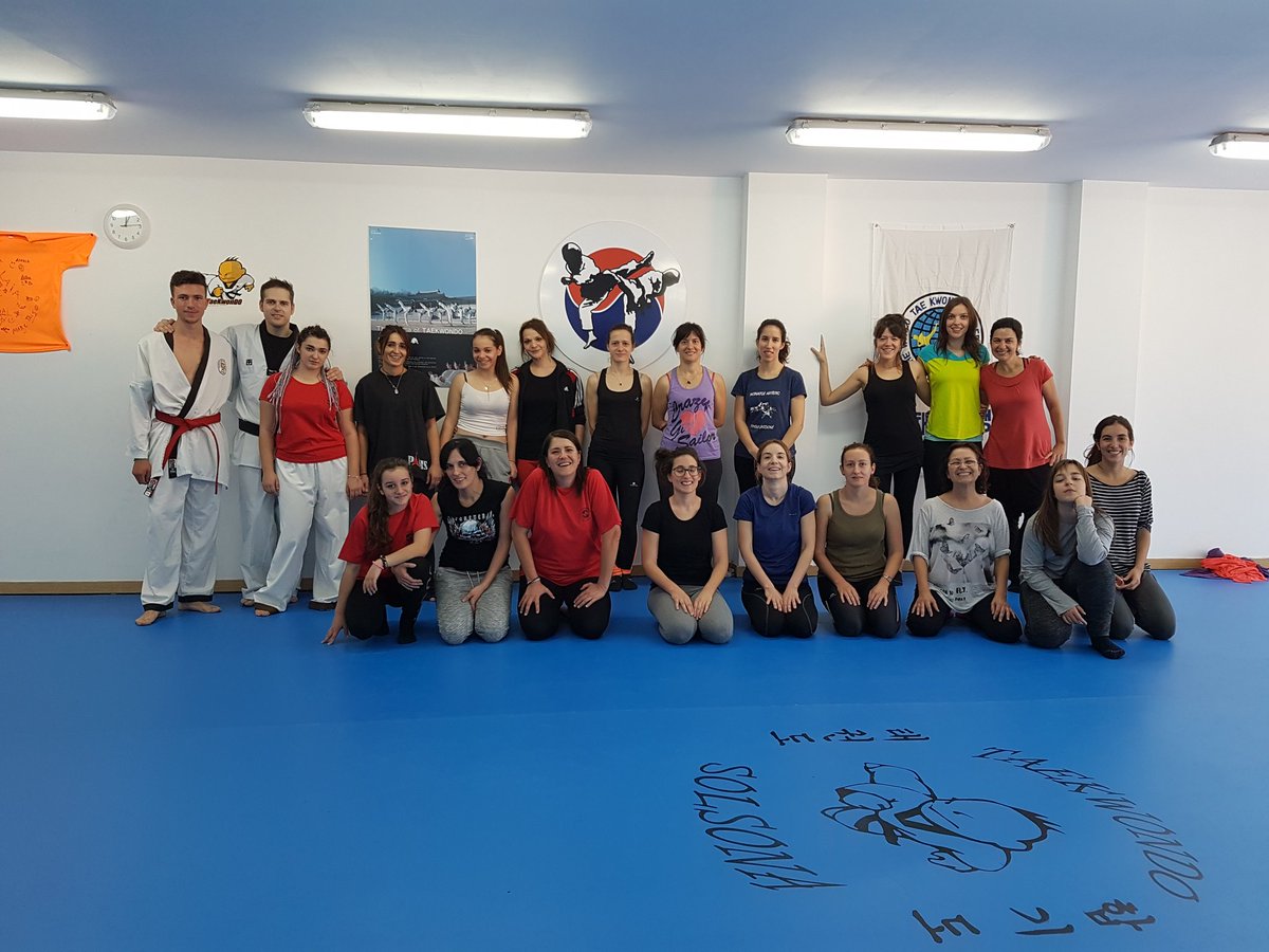 TKDSolsona's tweet photo. Hoy jornada de defensa personal femenina. https://t.co/0sGiktPu2N