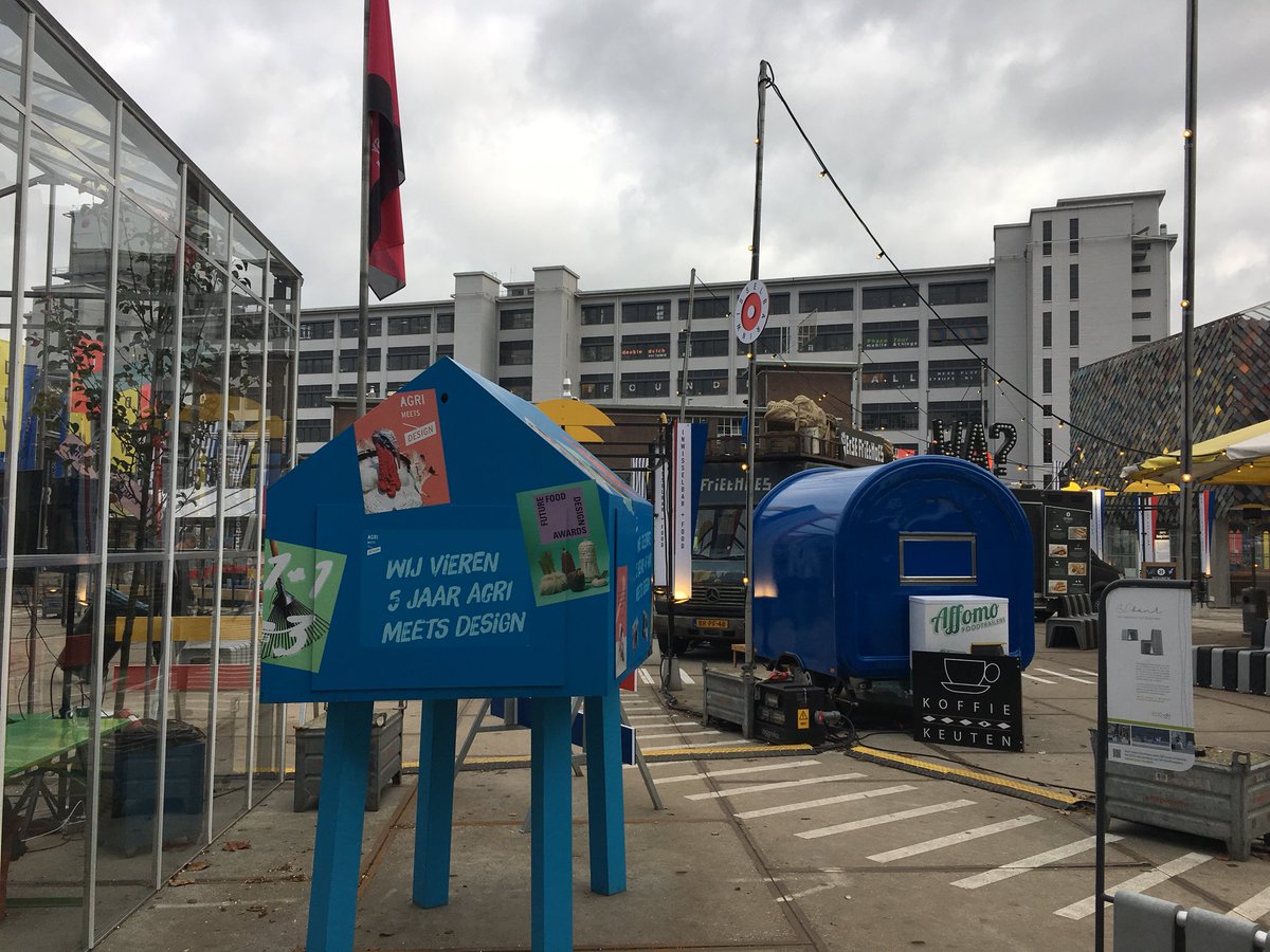 TGLifestyleExp's tweet photo. Vandaag finale #challenge Noordzee als duurzaam voedsellandschap! #agmd #ddw17  blik werpen op oa. zeewier, jong ondernemerschap &amp; festival! https://t.co/JLXWUNcSLw