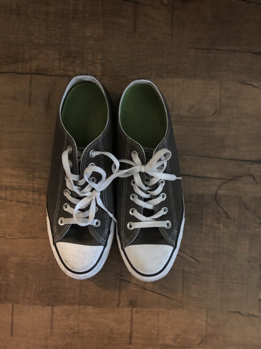 StephalitaSaid's tweet photo. @DateDateline is our Lean King @dateline_keith wearing gray chucks? I have a pair too! Can twin with him! #feelingbasic #blessed https://t.co/7LFUYuP6N5