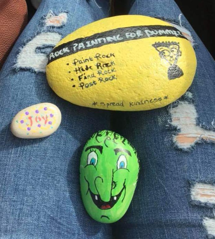 615RockSharing's tweet photo. FOUND in Nashville, TN
#615Rocks
#RockPainting #ForDummies #JOY #WickedWitch #WickedWitchOfTheWest https://t.co/HchGWsJdMR