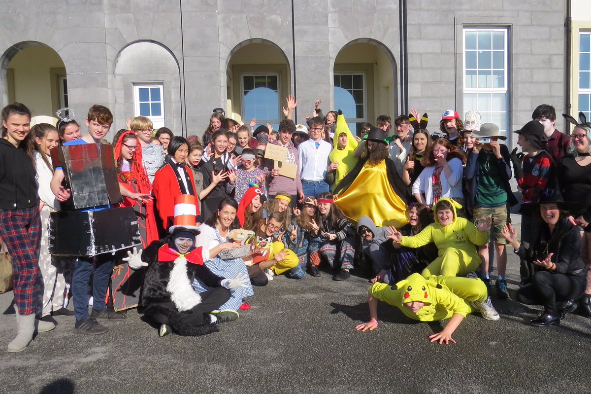 Colaiste_Einde tweet picture