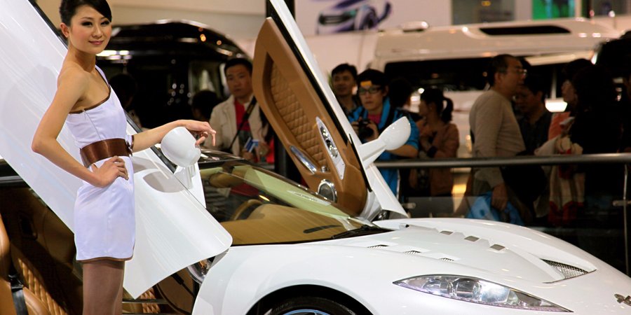 BusinessInsider's tweet photo. China is churning out a new billionaire every 5 days https://t.co/QF8mu56xOM https://t.co/SeWm1Upx24