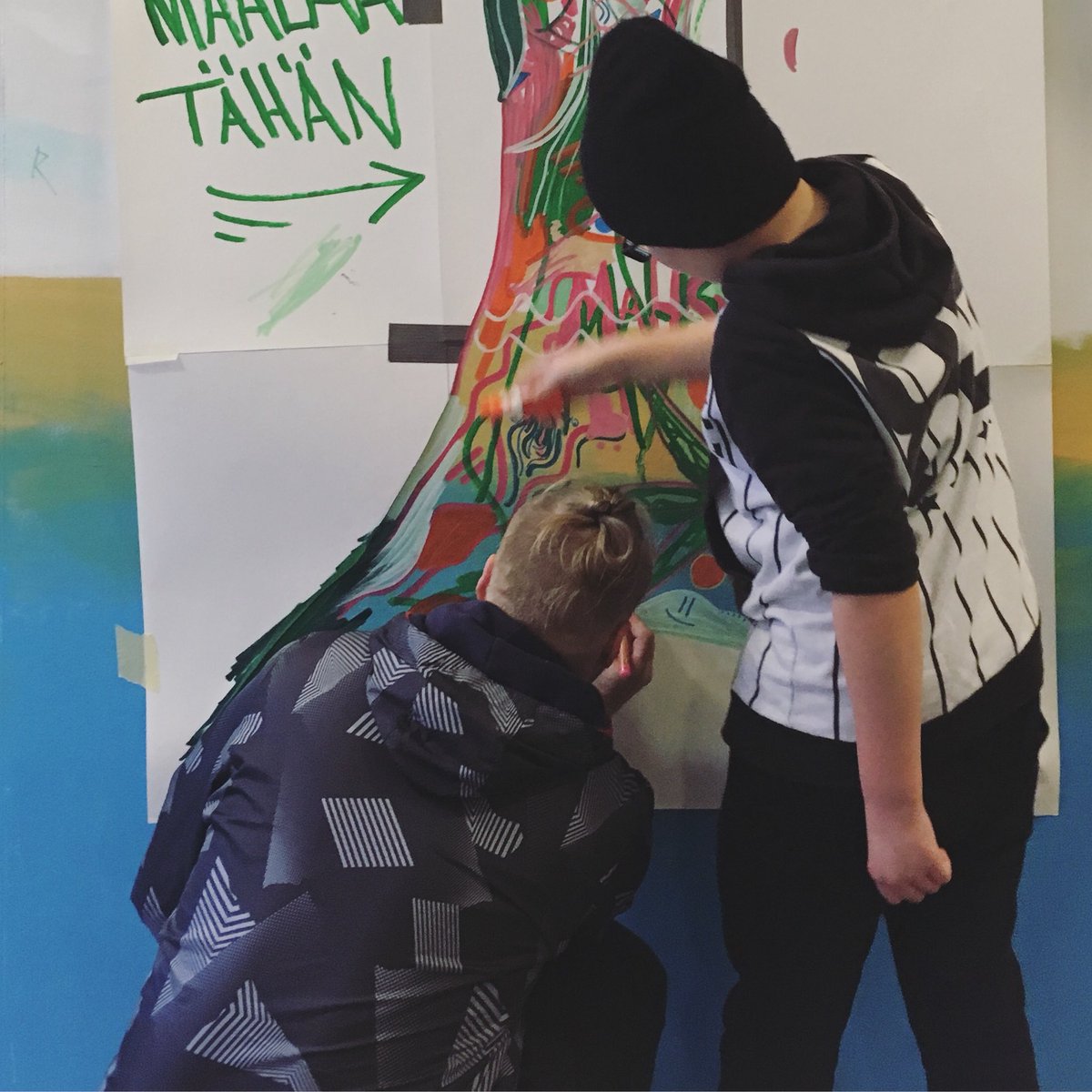 satatarinaa's tweet photo. #maltsunhäflingit #maalaatähän yhteisötaidetta yhdessätuumin @MuraalitaideYMT https://t.co/3sOkOQG2gK