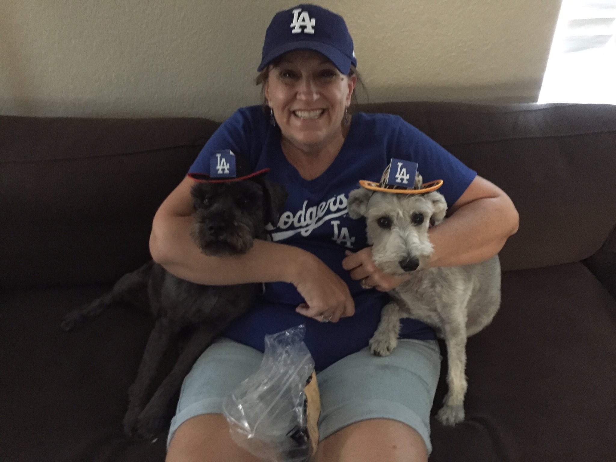 Happy birthday brad paisley.  We all wish u a happy birthday.          