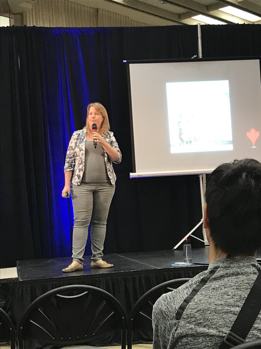 Michelle Dittmer killing it <a href="/StudentLifeExpo/">Student Life Expo</a> talking about the benefit of a #gapyear for <a href="/ucangap/">Canadian Gap Year Association</a> #toronto