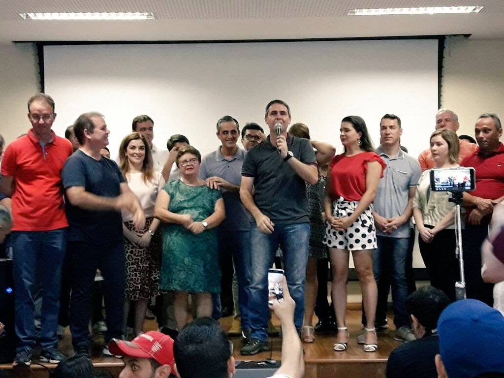 jorgeviana's tweet photo. @MarcusAlexan13 é o pré-candidato da FPA ao governo do nosso Acre. Parabéns @tiao_viana pelo processo inovador e democrático
@NazareAraujoAC https://t.co/BnZPR4K4rU
