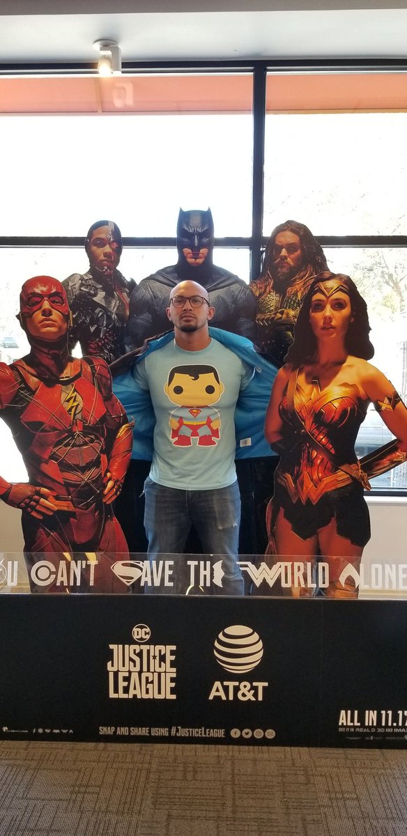 Bays_Best's tweet photo. Day 2! Who wants a aquaman poster!? #JusticeLeague #JLAT&amp;T #lifeatatt @NguYork @TweetwithKeith @gonty_13 https://t.co/zkT1fpDeya