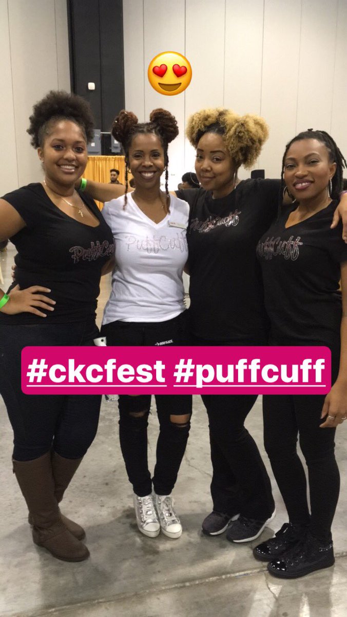ThePuffCuff's tweet photo. #ckcfest #ckchairshow #blackhair #curlyhair #puffcuff https://t.co/4W33DEaMlu