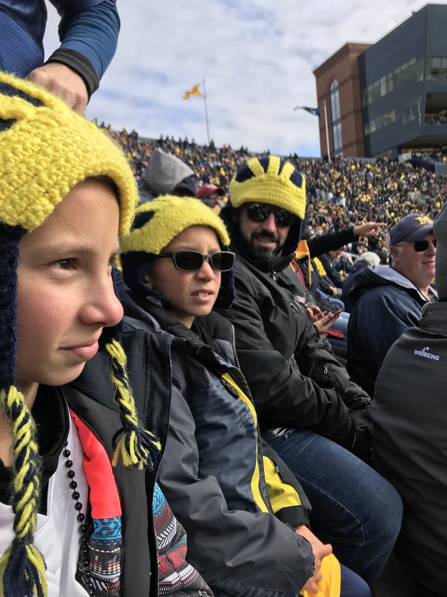 tkatcher's tweet image. #BigHouseLive