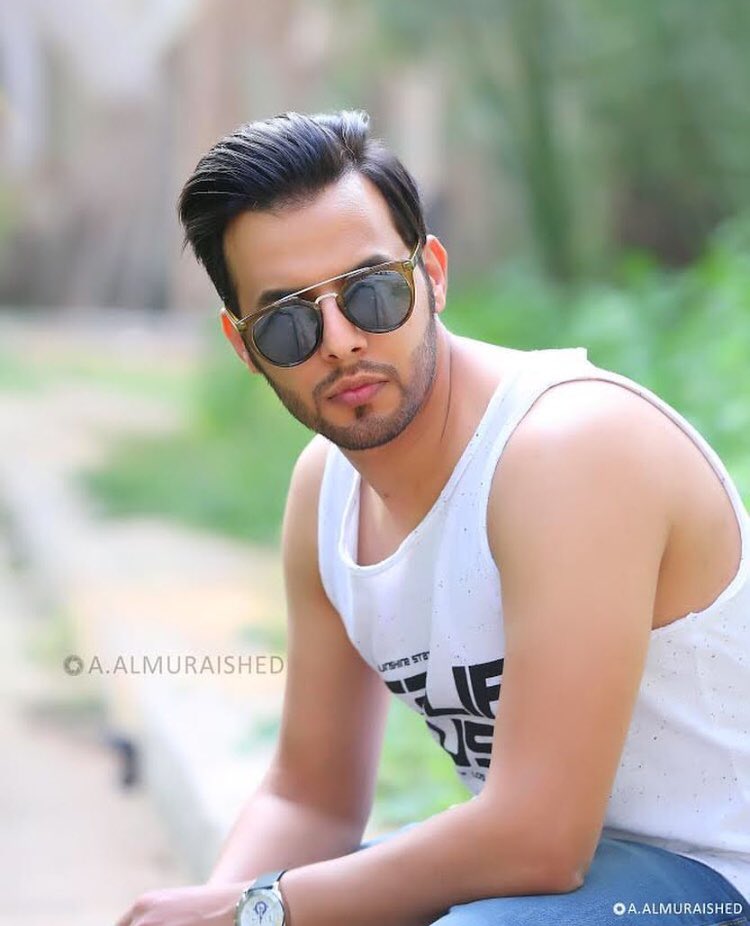 Ali_AFaisal's tweet photo. نود ان يكون النجم والإعلامي @ali_alfaisall وجة اعلاني لشركاتكم 🌹❤️
@swisscorner_co 
@wadi
 @Alaseel_co_ksa 
@shmaghalbassam  
#AliAlFaisal https://t.co/fUnjNHTZgO