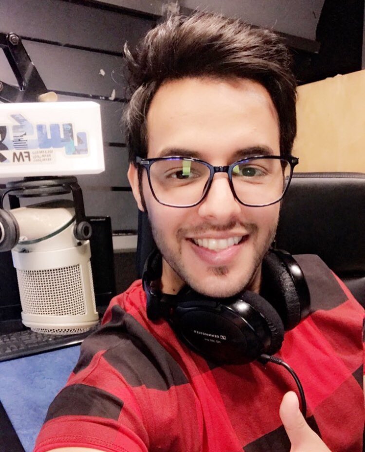 Ali_AFaisal's tweet photo. نود ان يكون النجم والإعلامي @ali_alfaisall وجة اعلاني لشركاتكم 🌹❤️
@swisscorner_co 
@wadi
 @Alaseel_co_ksa 
@shmaghalbassam  
#AliAlFaisal https://t.co/fUnjNHTZgO