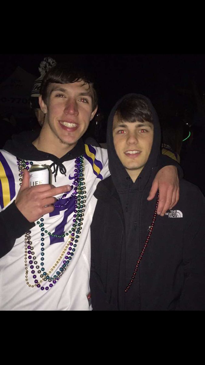 johnnyfarrell17's tweet photo. Happy birthday to my brother nothing but love on this side, live it up homie #SHORT20 ππ» https://t.co/lYo8vjpqfO