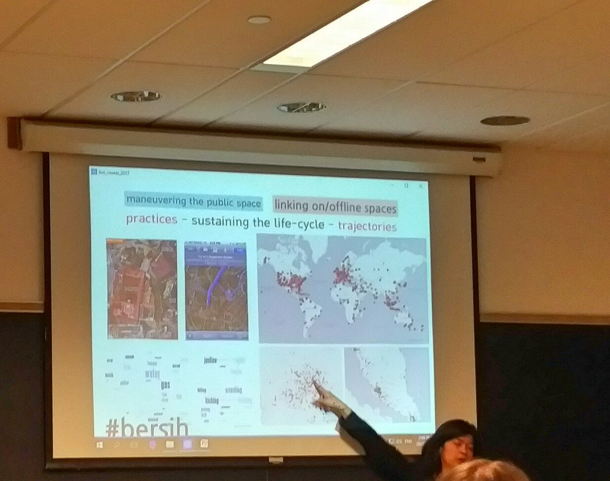irenepoet's tweet photo. @merlyna : Illustrating #Malaysia's Bersih mvmt's linking of online and offline spaces #ccseas https://t.co/IQ5CXPXTyf