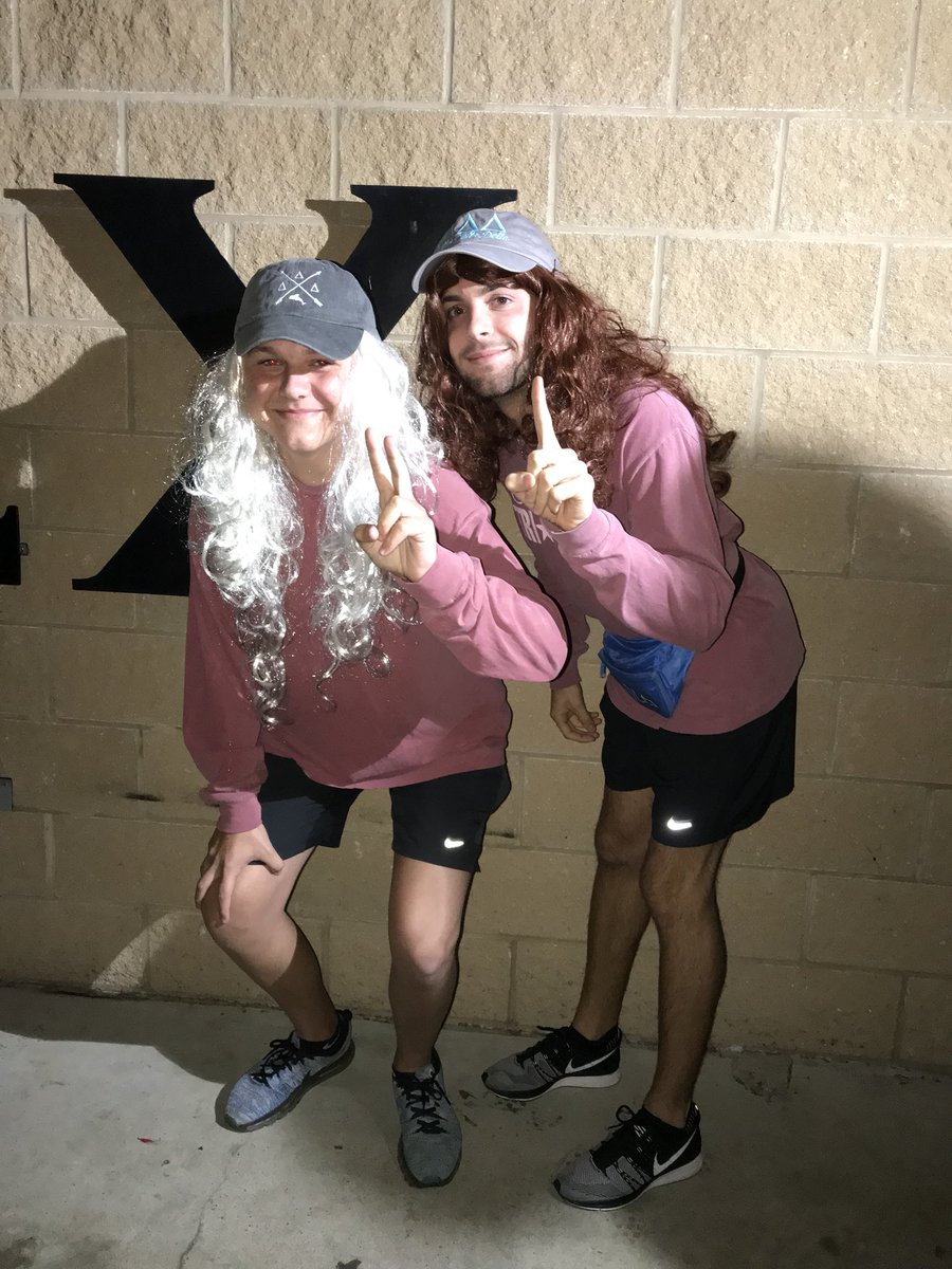 3hunnnaa's tweet photo. Delta Delta Delta https://t.co/QxyMcukneJ