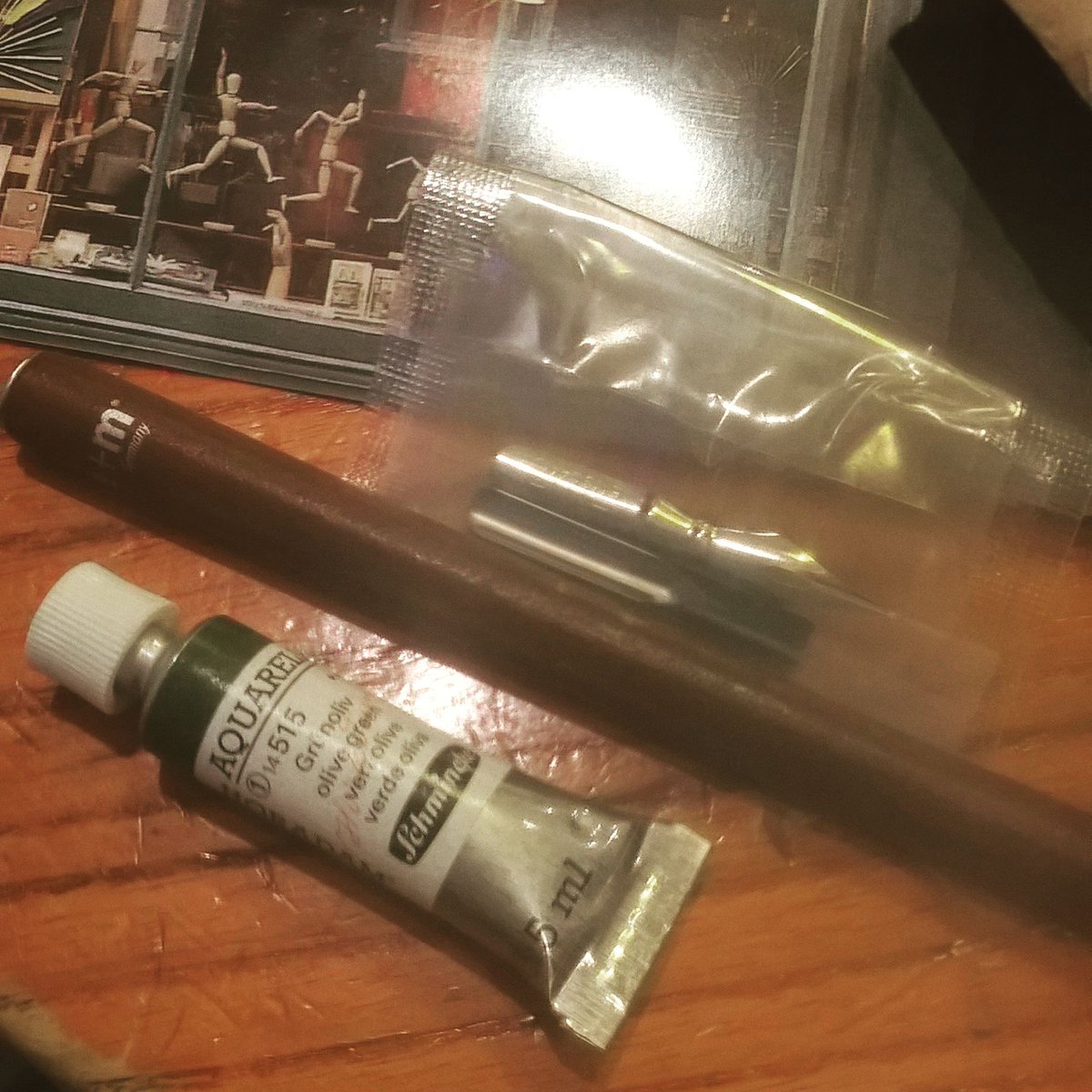 peach_sage's tweet photo. Art haul!!! I'm broke again!!! T-T
L. Cornelissen & Son is the best ❤❤❤❤
#imsobroke #brokeaf #arthaul #artisexpensive https://t.co/dWZQdGKpBB