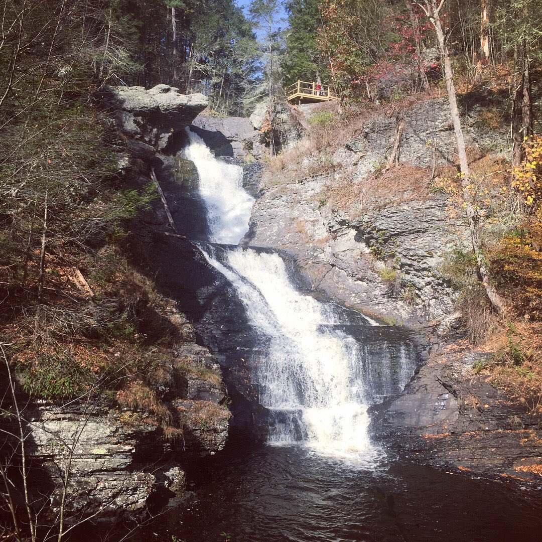 alibrittgely's tweet photo. Autumn hikes w/@JGELY โค๏ธ๐ #chasingwaterfalls #tristatelookout #dingmansfalls #raymondskillfalls https://t.co/QJEEBS4Hlu