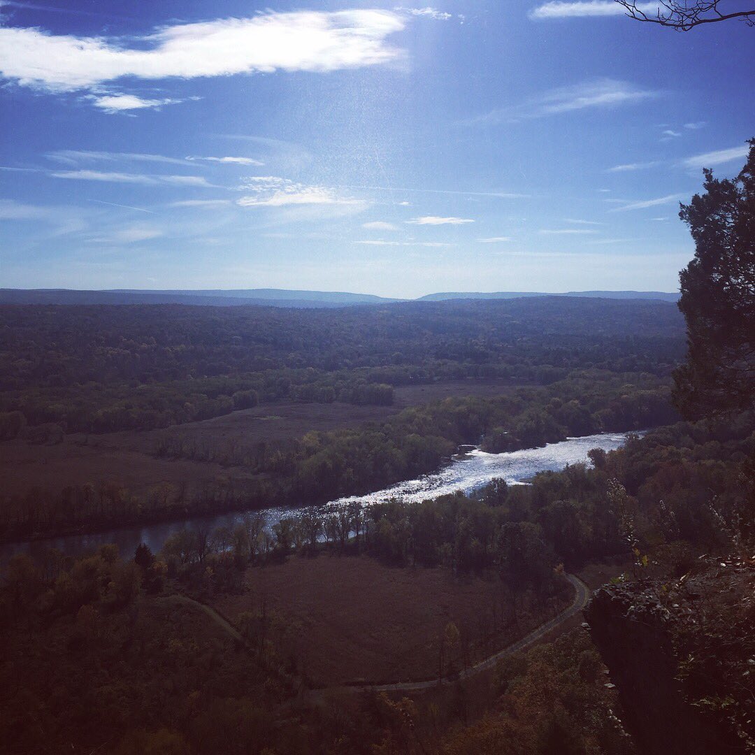 alibrittgely's tweet photo. Autumn hikes w/@JGELY โค๏ธ๐ #chasingwaterfalls #tristatelookout #dingmansfalls #raymondskillfalls https://t.co/QJEEBS4Hlu